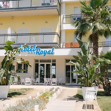 Hotel Royal كاتوليكا المظهر الخارجي الصورة