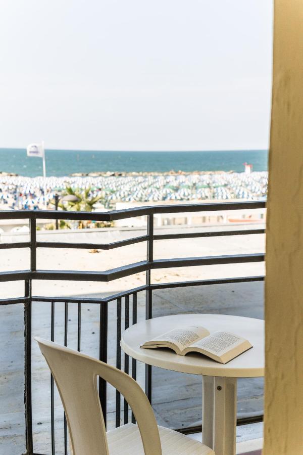 Hotel Royal كاتوليكا المظهر الخارجي الصورة
