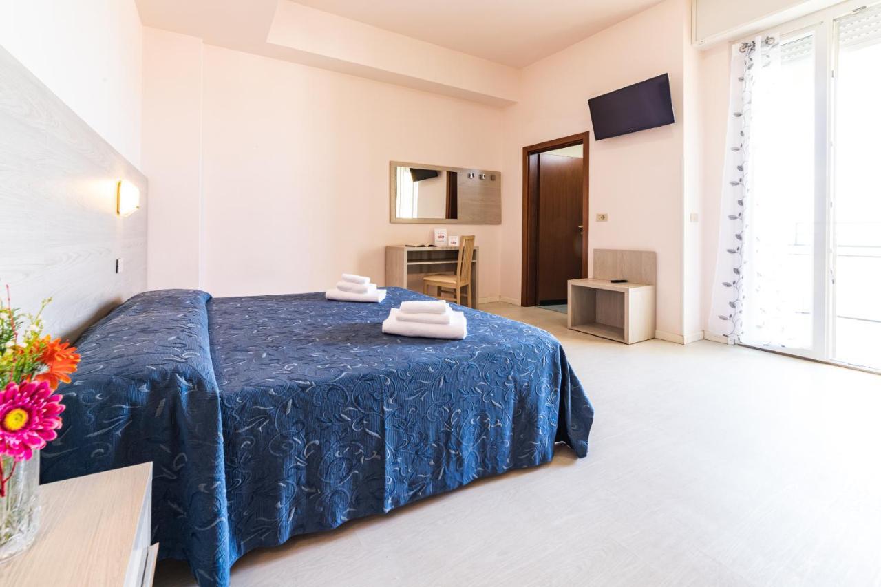Hotel Royal كاتوليكا المظهر الخارجي الصورة
