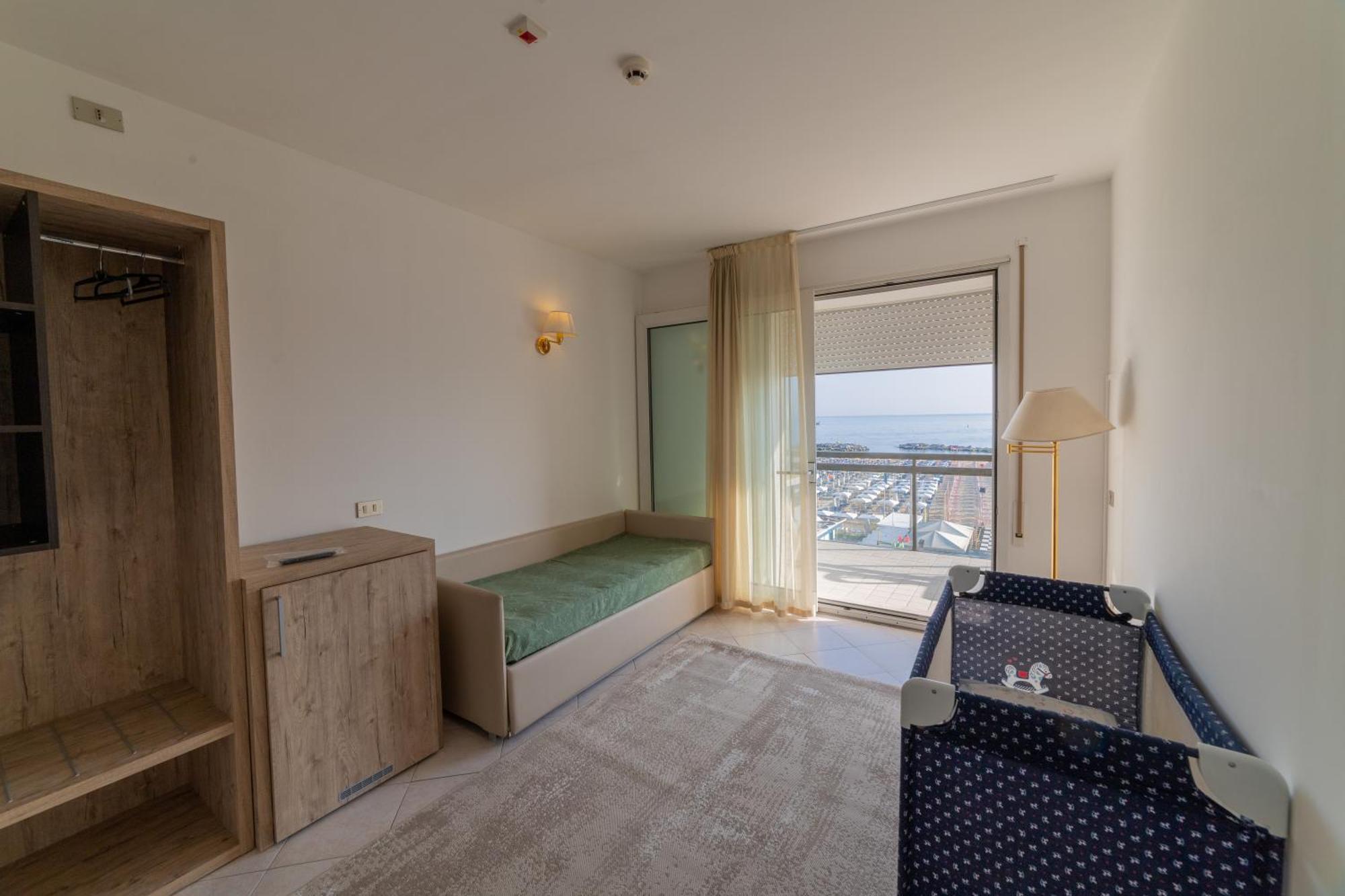 Hotel Royal كاتوليكا المظهر الخارجي الصورة