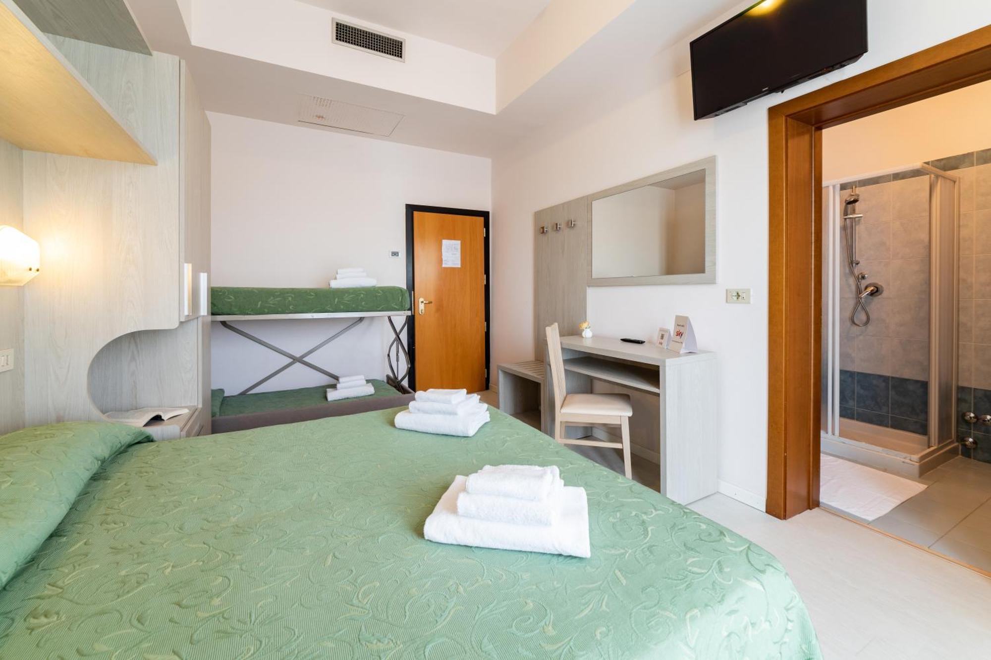 Hotel Royal كاتوليكا المظهر الخارجي الصورة
