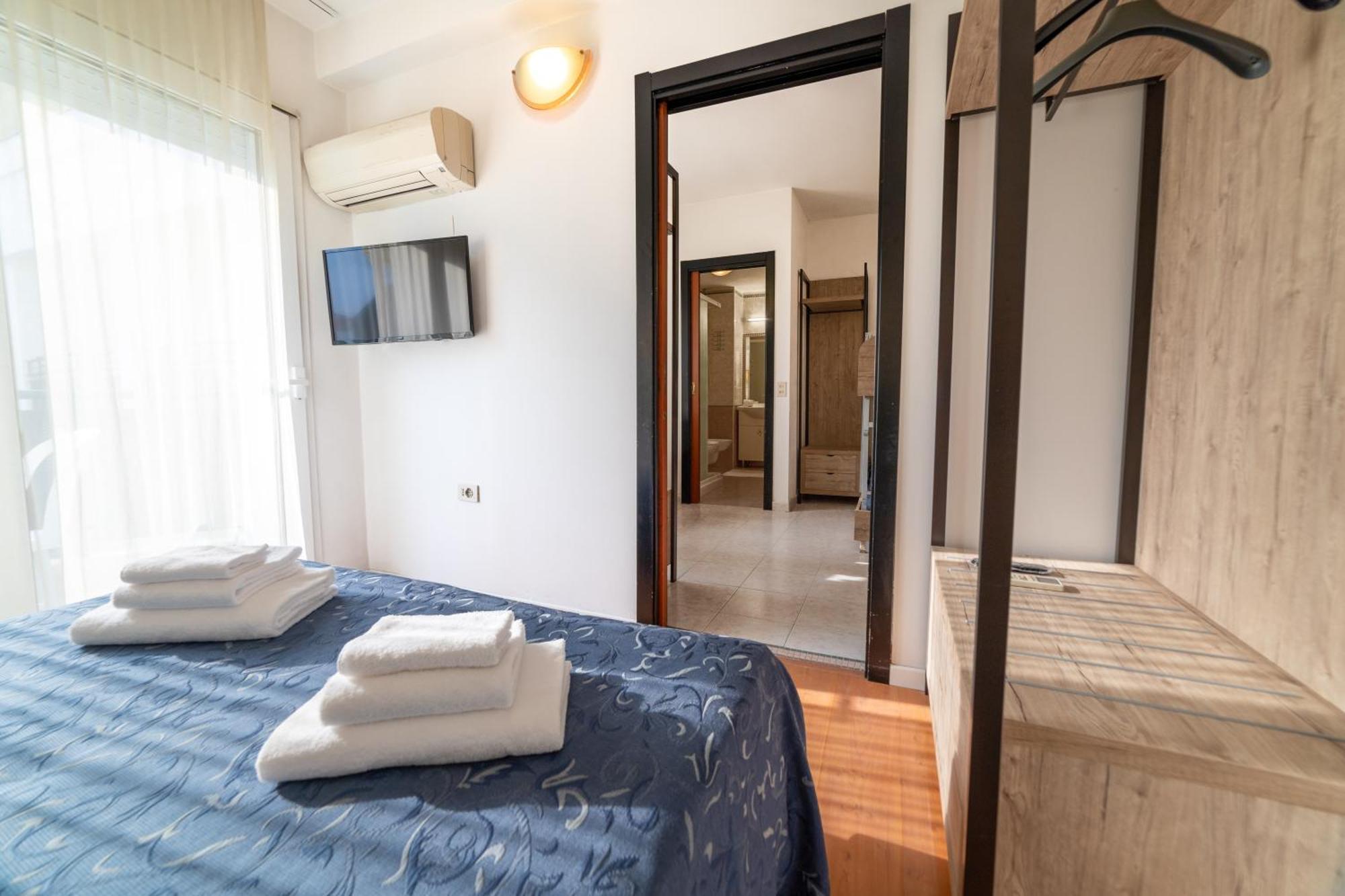 Hotel Royal كاتوليكا المظهر الخارجي الصورة