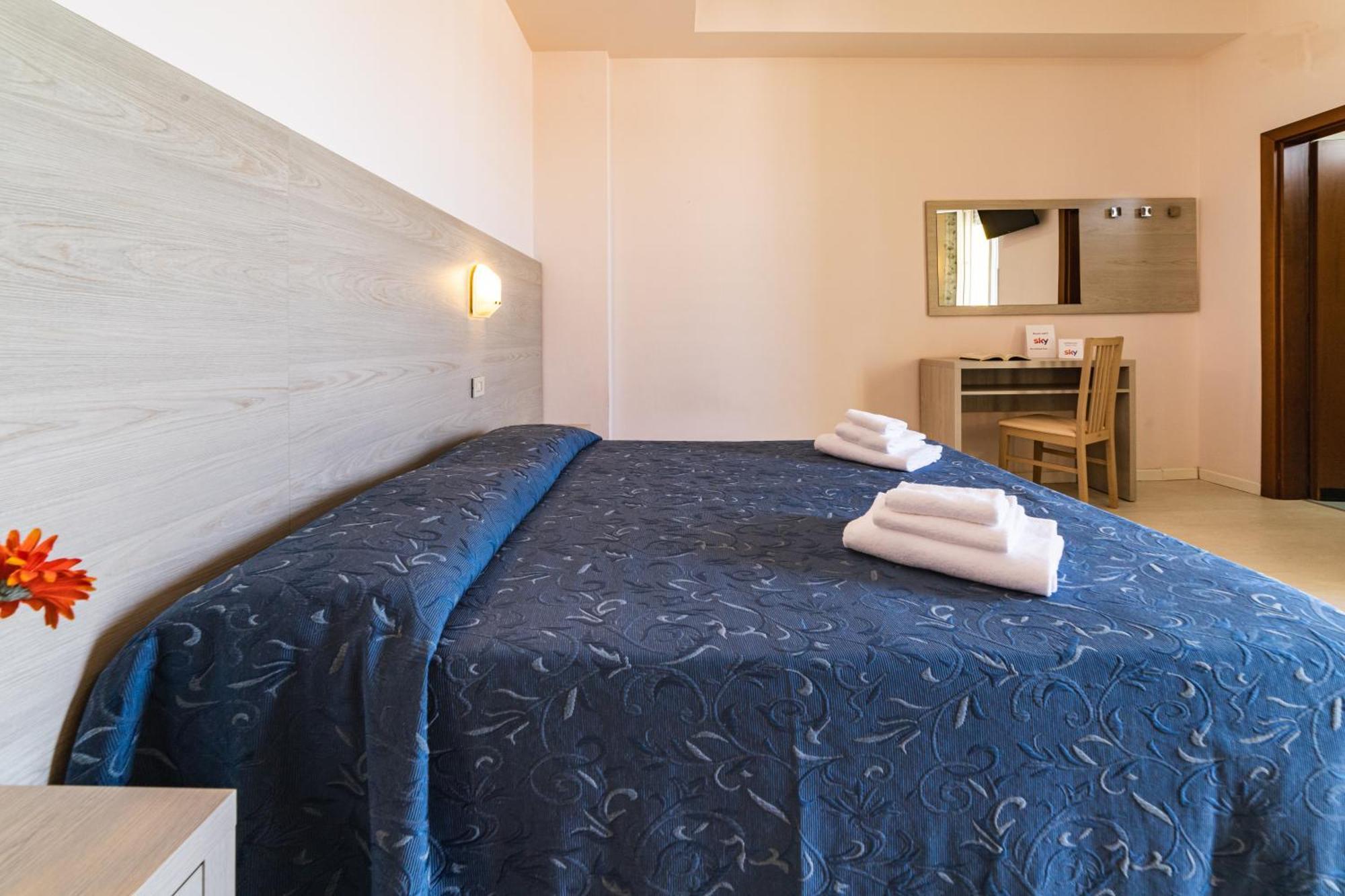 Hotel Royal كاتوليكا المظهر الخارجي الصورة